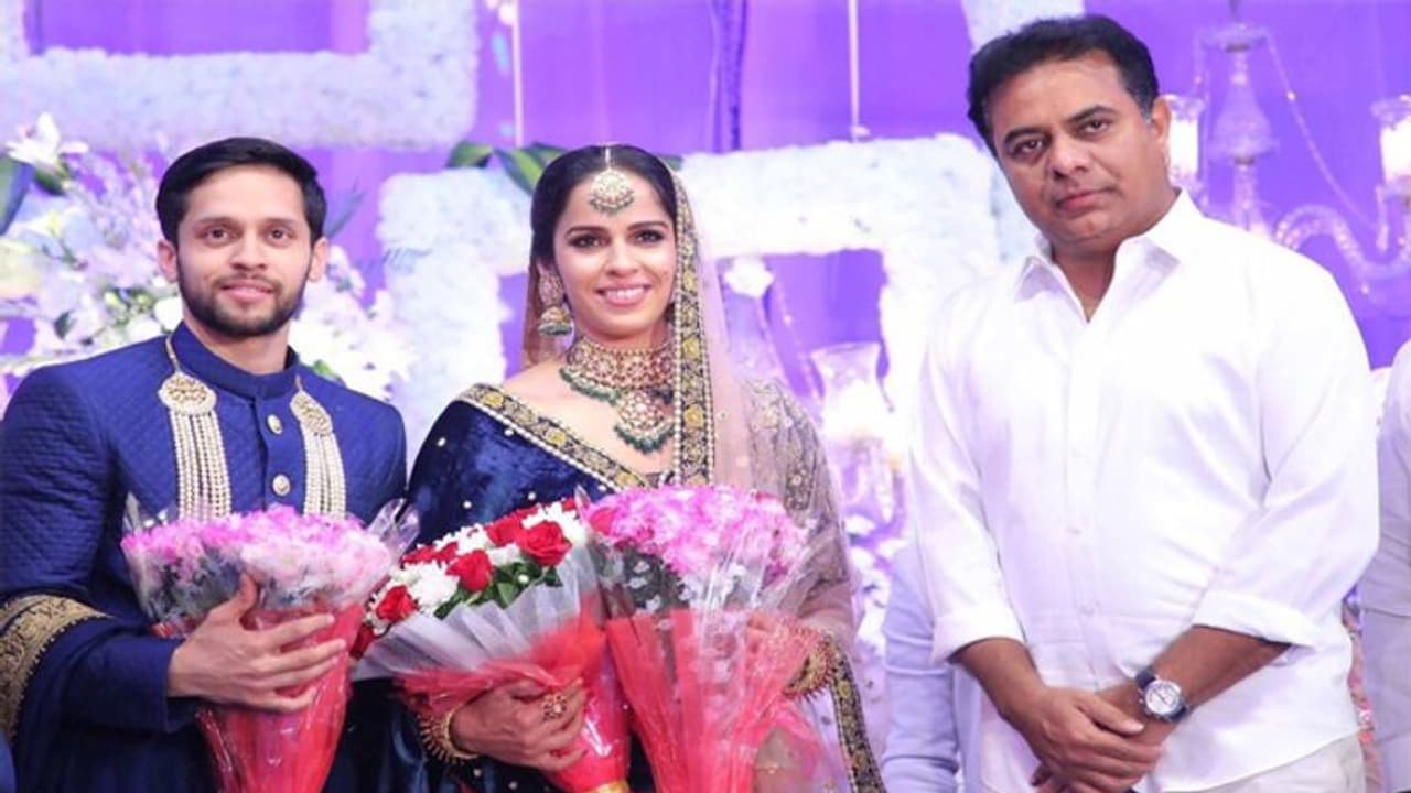 ఏంటి ఆ సీక్రెట్ స్టోరీ..? వైరల్ గా కశ్యప్ ట్వీట్ ఏంటి ఆ సీక్రెట్ స్టోరీ..? వైరల్ గా కశ్యప్ ట్వీట్