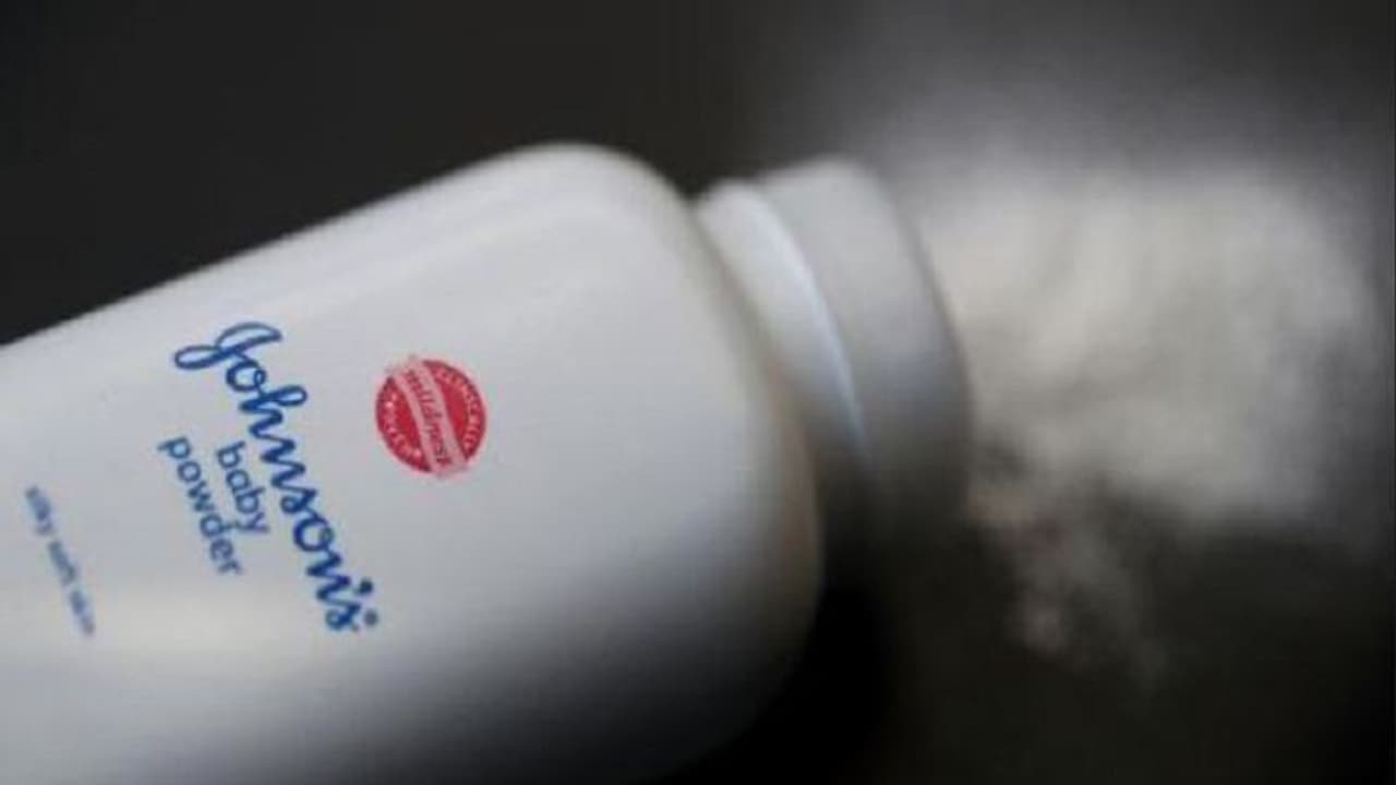 ಜಾನ್ಸನ್ ಆ್ಯಂಡ್ ಜಾನ್ಸನ್ ಸಂಸ್ಥೆ ಮೇಲೆ ಔಷಧಿ ನಿಯಂತ್ರಣ ಪ್ರಾಧಿಕಾರ ದಾಳಿ! ಜಾನ್ಸನ್ ಆ್ಯಂಡ್ ಜಾನ್ಸನ್ ಸಂಸ್ಥೆ ಮೇಲೆ ಔಷಧಿ ನಿಯಂತ್ರಣ ಪ್ರಾಧಿಕಾರ ದಾಳಿ!