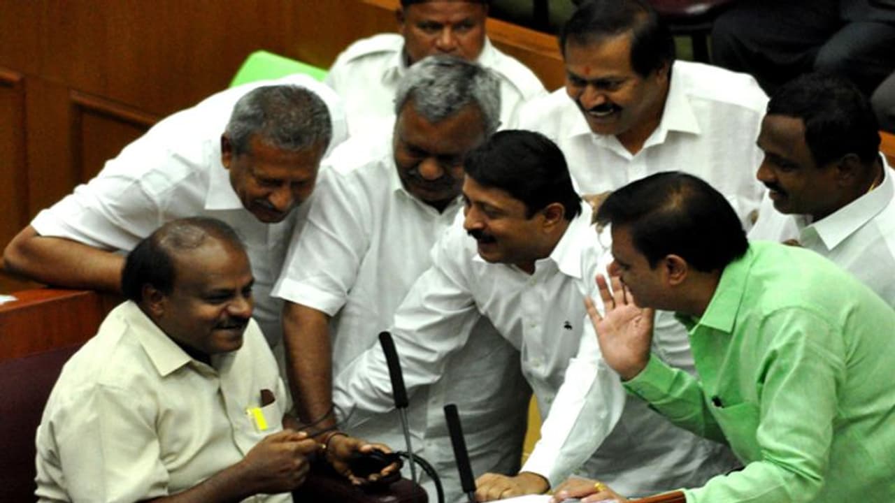 ತಡೆಹಿಡಿದಿದ್ದ ನಿಗಮ ಮಂಡಳಿಗೆ ಕೊನೆಗೂ ಕುಮಾರಸ್ವಾಮಿ ಅಸ್ತು..! ತಡೆಹಿಡಿದಿದ್ದ ನಿಗಮ ಮಂಡಳಿಗೆ ಕೊನೆಗೂ ಕುಮಾರಸ್ವಾಮಿ ಅಸ್ತು..!