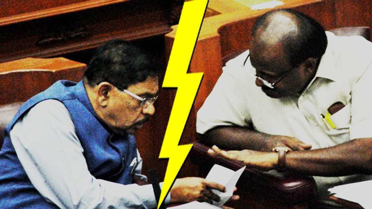 ಸಂಧಾನಕ್ಕೆ ಕಸರತ್ತು : ಬಿಕ್ಕಟ್ಟು ಪರಿಹಾರಕ್ಕೆ ‘ದೋಸ್ತಿ’ಗಳ ಯತ್ನ ಸಂಧಾನಕ್ಕೆ ಕಸರತ್ತು : ಬಿಕ್ಕಟ್ಟು ಪರಿಹಾರಕ್ಕೆ ‘ದೋಸ್ತಿ’ಗಳ ಯತ್ನ