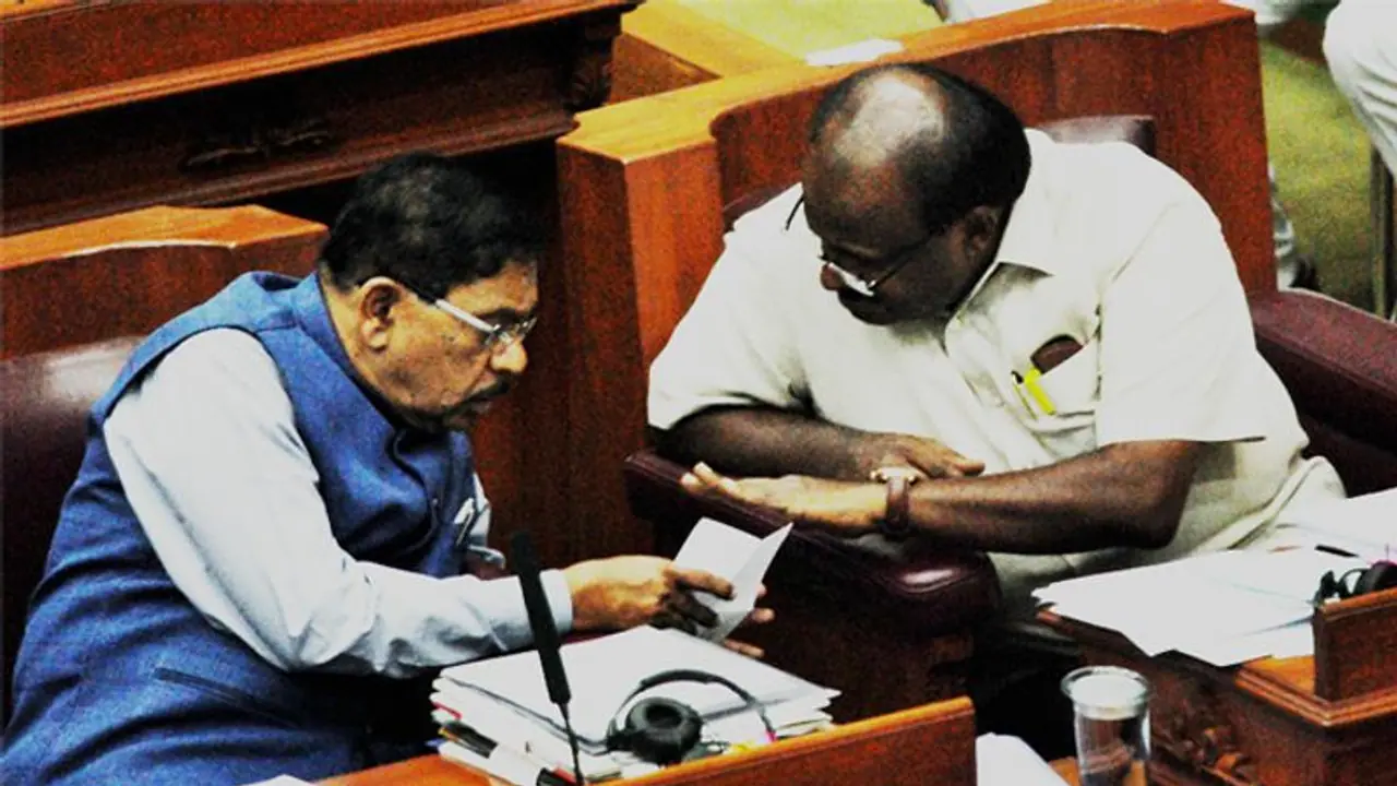 'ಎಚ್‌ಡಿಕೆ, ಪರಂ ರಾಜೀನಾಮೆ ನೀಡಲಿ'