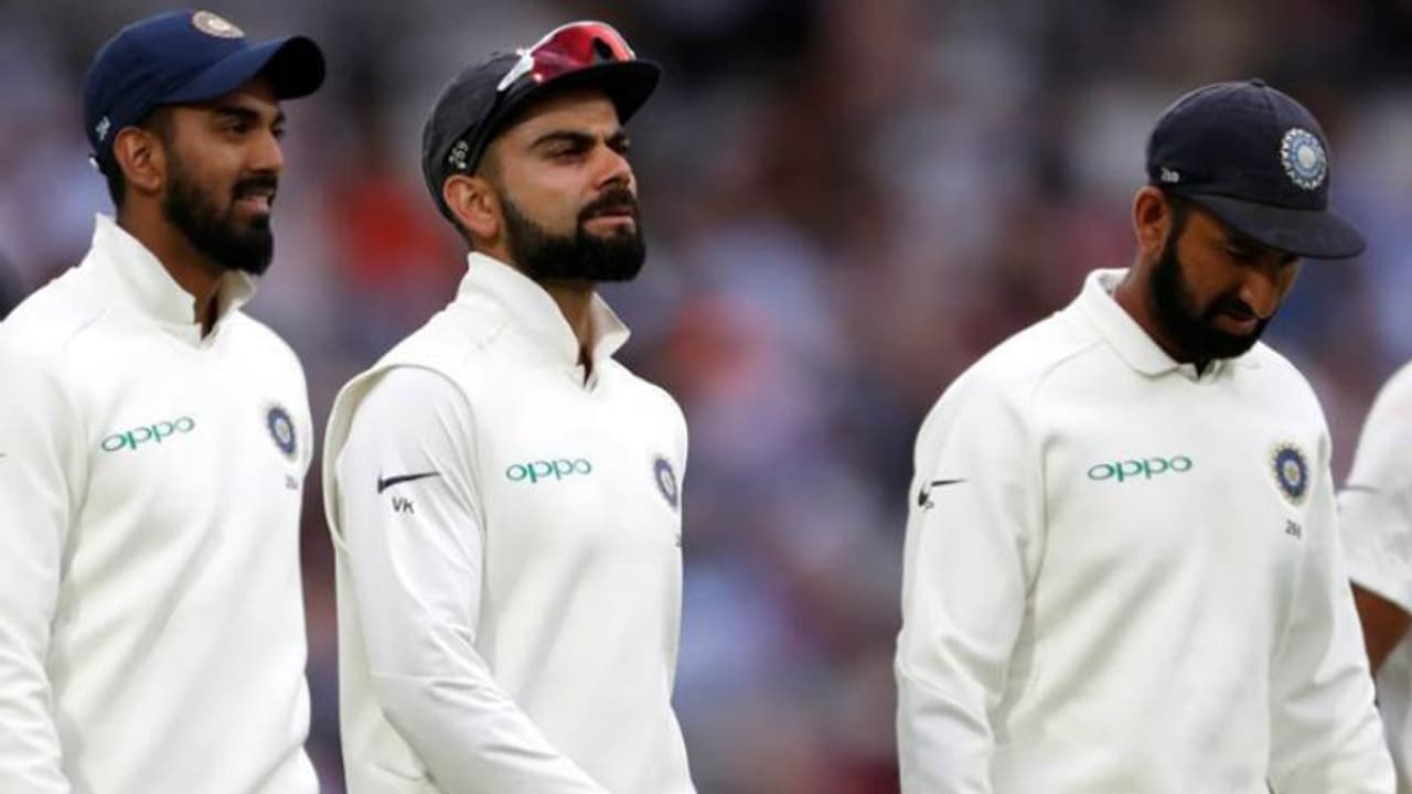 కోహ్లీపై ఆస్ట్రేలియా జర్నలిస్ట్ అభ్యంతర పోస్ట్.. నెటిజన్ల ఫైర్ కోహ్లీపై ఆస్ట్రేలియా జర్నలిస్ట్ అభ్యంతర పోస్ట్.. నెటిజన్ల ఫైర్