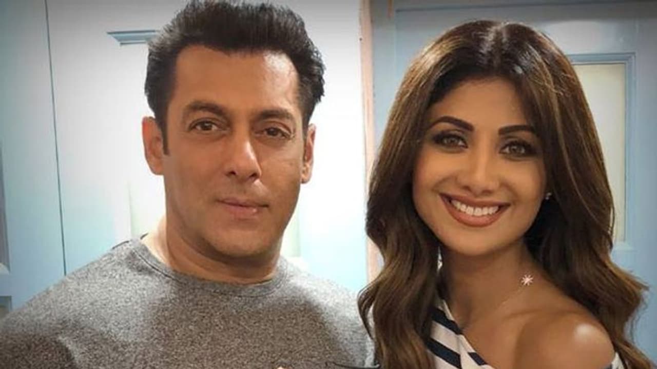 సల్మాన్ తో శిల్పాశెట్టి డేటింగ్.. ఇదిగో క్లారిటీ! సల్మాన్ తో శిల్పాశెట్టి డేటింగ్.. ఇదిగో క్లారిటీ!