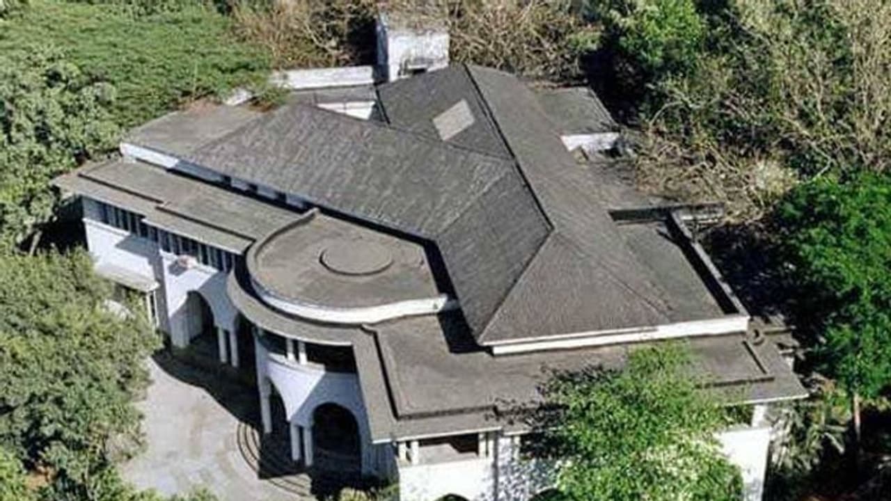 ಮುಂಬೈನಲ್ಲಿರುವ 'ಆ ವ್ಯಕ್ತಿಯ' ಮನೆ ನಮ್ಮದು, ನಮಗೆ ಕೊಡಿ: ಪಾಕ್ ಹೊಸ ಕ್ಯಾತೆ ಮುಂಬೈನಲ್ಲಿರುವ 'ಆ ವ್ಯಕ್ತಿಯ' ಮನೆ ನಮ್ಮದು, ನಮಗೆ ಕೊಡಿ: ಪಾಕ್ ಹೊಸ ಕ್ಯಾತೆ