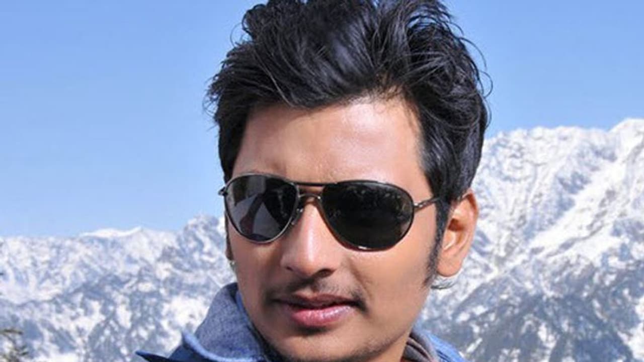 லண்டன் ஓட்டலில் கையும் களவுமாக சிக்கிய நடிகர் ஜீவா... கத்திக் கூப்பாடு போட்டு காட்டி கொடுத்த அலாரம்...! லண்டன் ஓட்டலில் கையும் களவுமாக சிக்கிய நடிகர் ஜீவா... கத்திக் கூப்பாடு போட்டு காட்டி கொடுத்த அலாரம்...!