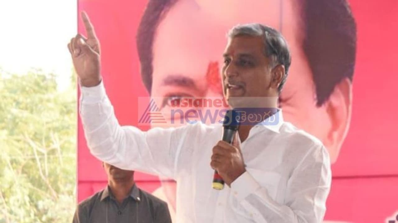 ఒంటేరు ప్రతాప్ రెడ్డి టీఆర్ఎస్లో చేరిక: హరీష్కు చెక్? ఒంటేరు ప్రతాప్ రెడ్డి టీఆర్ఎస్లో చేరిక: హరీష్కు చెక్?