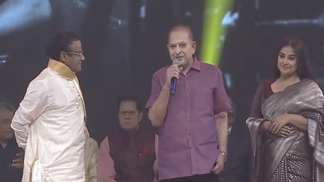 నన్ను చిన్న కుర్రాడిలా ఉన్నావ్ అన్నారు: సూపర్ స్టార్ కృష్ణ నన్ను చిన్న కుర్రాడిలా ఉన్నావ్ అన్నారు: సూపర్ స్టార్ కృష్ణ