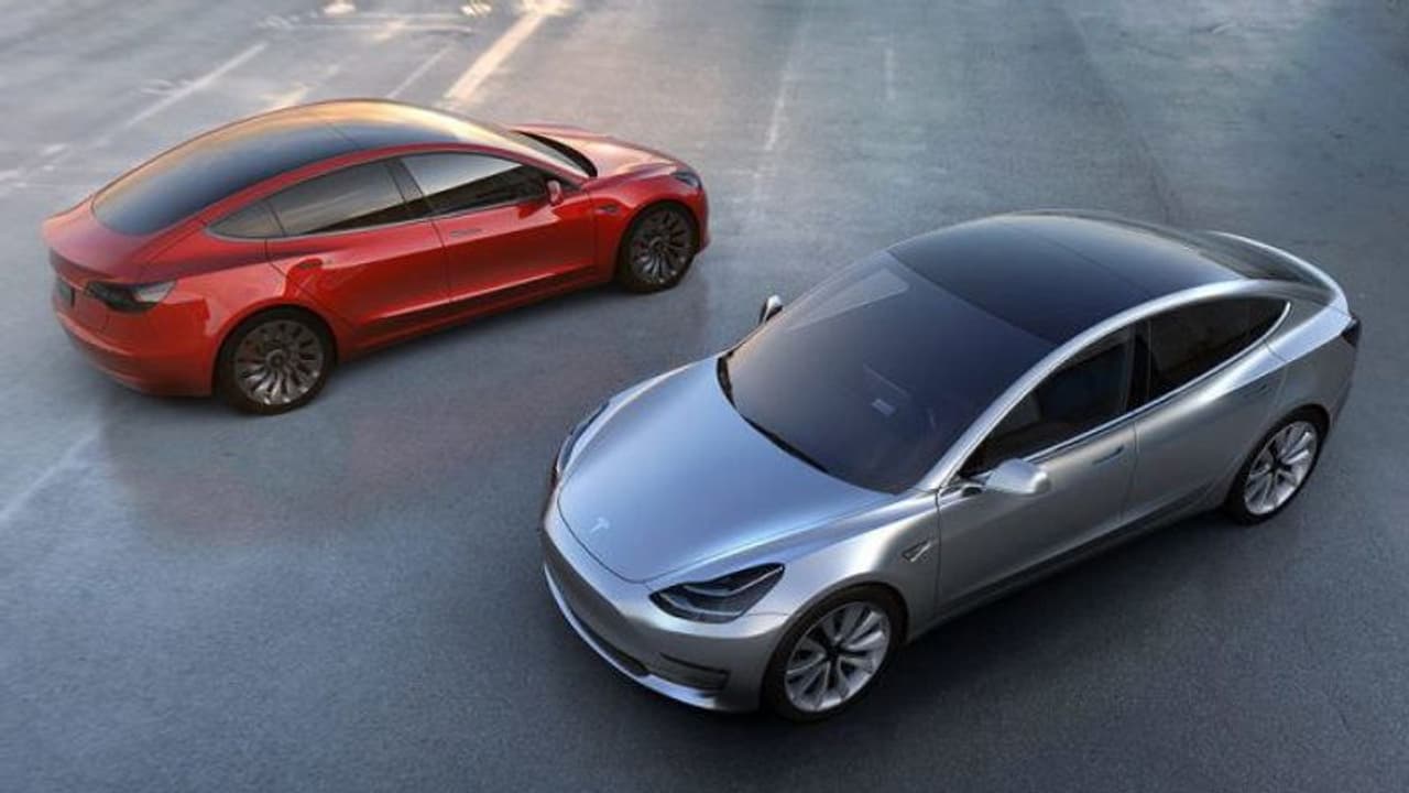 ഇന്ത്യന് വീഥിയില് തരംഗമാകാന് കോന എത്തുന്നു; ഒറ്റ ചാര്ജില് 470 കിമീ പറക്കാം ഇന്ത്യന് വീഥിയില് തരംഗമാകാന് കോന എത്തുന്നു; ഒറ്റ ചാര്ജില് 470 കിമീ പറക്കാം