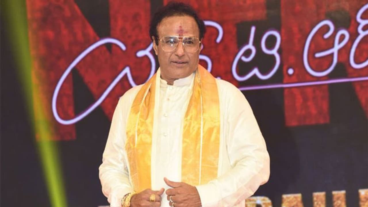 తెలుగు వాడి దెబ్బేంటో చూపించాల్సిన అవసరముంది.. బాలకృష్ణ కామెంట్స్!