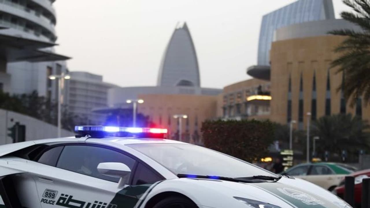 മകനെ സ്കൂളില് വിട്ട് തിരികെ വന്നപ്പോള് കാര് കാണാനില്ല; ഒരു മണിക്കൂറിനുള്ളില് പൊലീസ് കള്ളനെ പൊക്കിയത് ഇങ്ങനെ മകനെ സ്കൂളില് വിട്ട് തിരികെ വന്നപ്പോള് കാര് കാണാനില്ല; ഒരു മണിക്കൂറിനുള്ളില് പൊലീസ് കള്ളനെ പൊക്കിയത് ഇങ്ങനെ