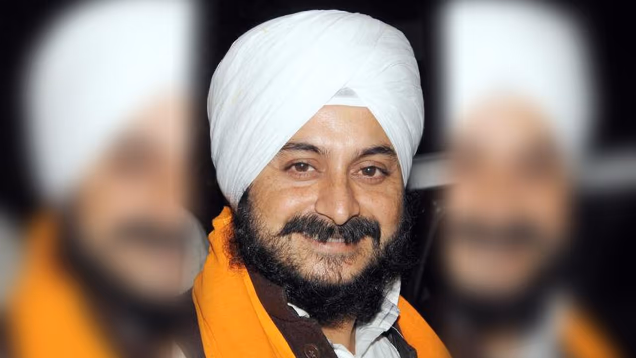 Did AAP actually pass a resolution in Delhi Assembly demanding withdrawal of Rajiv Gandhi's Bharat Ratna?