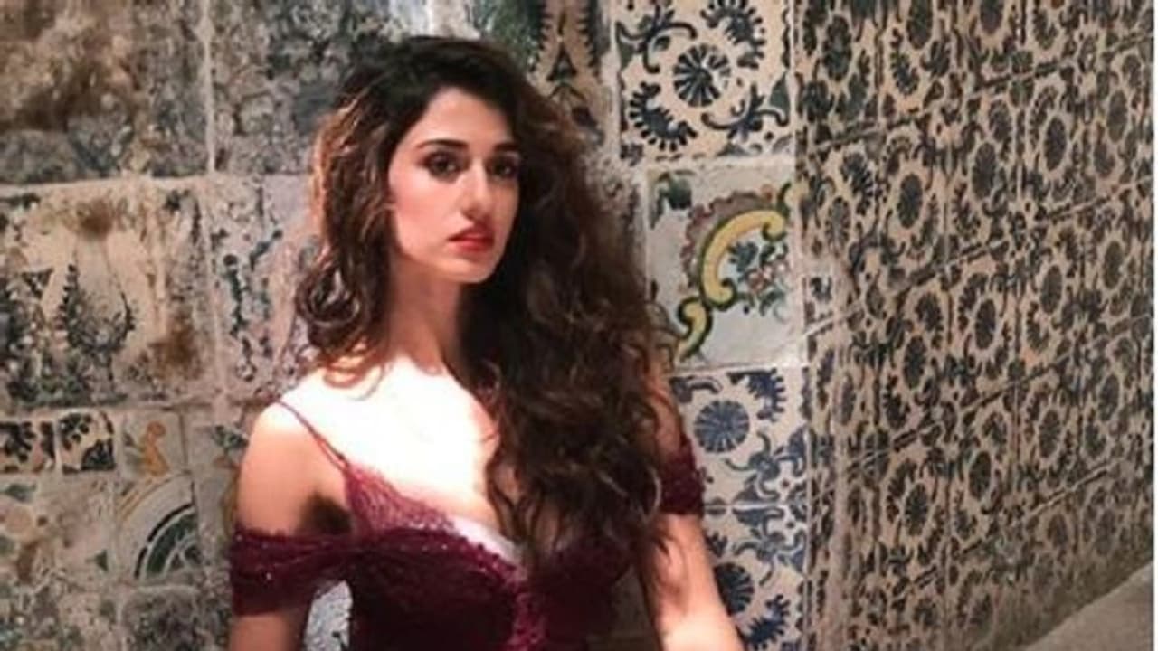 যেমন ত্বক, তেমন টানটান চেহারা দিশা! কী খান, কী মাখেন নায়িকা যেমন ত্বক, তেমন টানটান চেহারা দিশা! কী খান, কী মাখেন নায়িকা