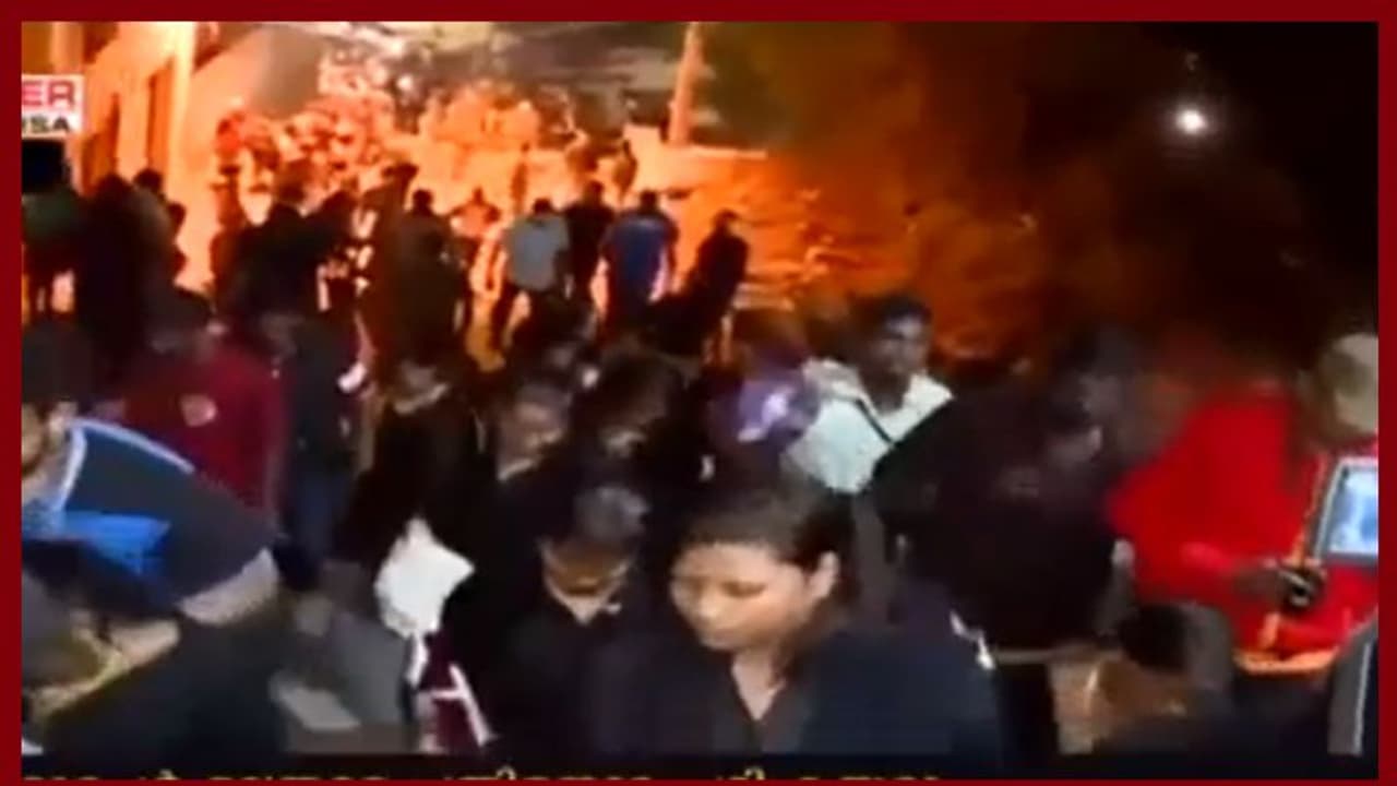 ശബരിമല: ഒന്നോ രണ്ടോ യുവതികള്ക്ക് മാത്രമായി സുരക്ഷ ഒരുക്കുന്നത് ശരിയല്ലെന്ന് നിരീക്ഷക സമിതി ശബരിമല: ഒന്നോ രണ്ടോ യുവതികള്ക്ക് മാത്രമായി സുരക്ഷ ഒരുക്കുന്നത് ശരിയല്ലെന്ന് നിരീക്ഷക സമിതി