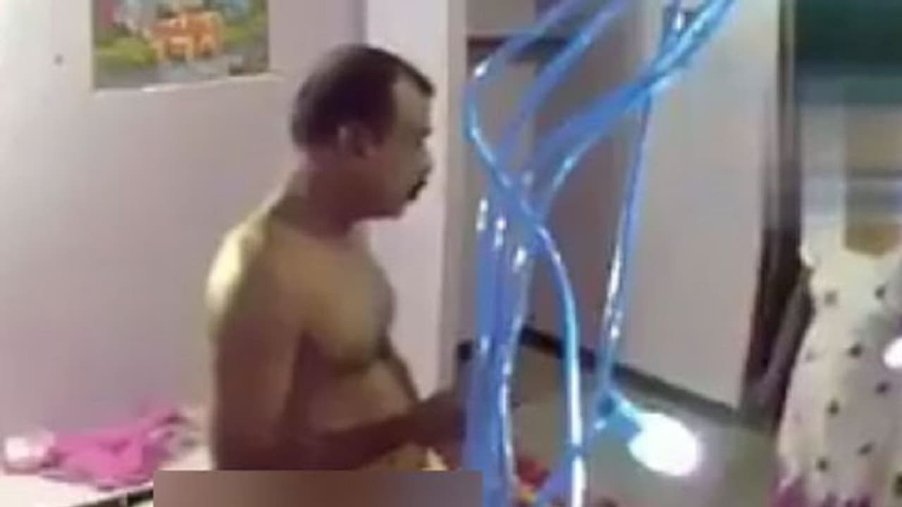 வாடகைக்கு வீடெடுத்து வகை வகையாய் பெண்களை அனுபவித்த அ.தி.மு.க. புள்ளிகள்: பால் துறையை கலக்கும் பாலியல் சரவெடி. வாடகைக்கு வீடெடுத்து வகை வகையாய் பெண்களை அனுபவித்த அ.தி.மு.க. புள்ளிகள்: பால் துறையை கலக்கும் பாலியல் சரவெடி.