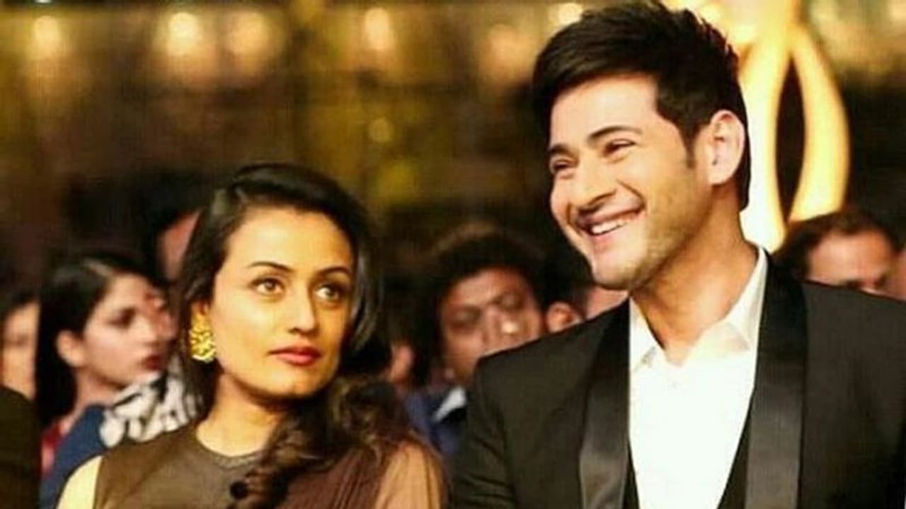 నమ్రత 10 మార్కులు వేస్తే.. మహేష్ మాత్రం! నమ్రత 10 మార్కులు వేస్తే.. మహేష్ మాత్రం!