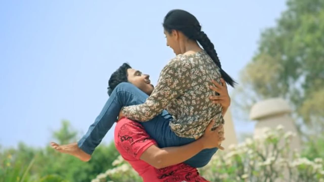 ఏం ట్రైలర్ రా బాబు.. బూతులో యమ ఘాటు! ఏం ట్రైలర్ రా బాబు.. బూతులో యమ ఘాటు!