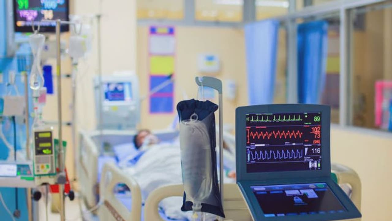 ರಾಜ್ಯದಲ್ಲಿ 2572 ಮಂದಿ ಕೊರೋನಾ ಪ್ರತ್ಯೇಕ ನಿಗಾದಲ್ಲಿ!