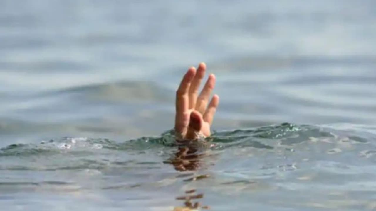 Labourer goes missing while bathing in Horamavu lake