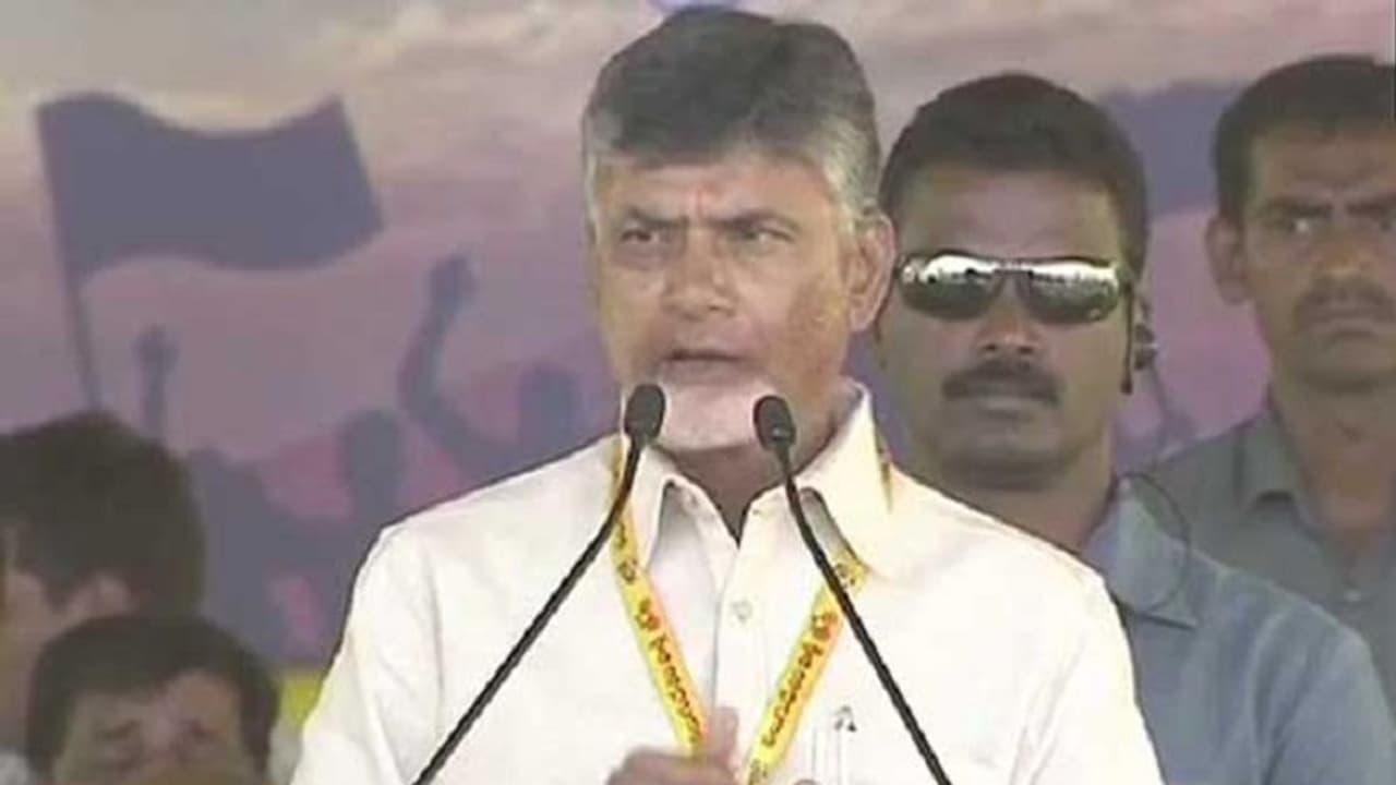 అమరావతికి హైకోర్టు రావడంతో.. విభజన ప్రక్రియ పూర్తయ్యింది: చంద్రబాబు అమరావతికి హైకోర్టు రావడంతో.. విభజన ప్రక్రియ పూర్తయ్యింది: చంద్రబాబు