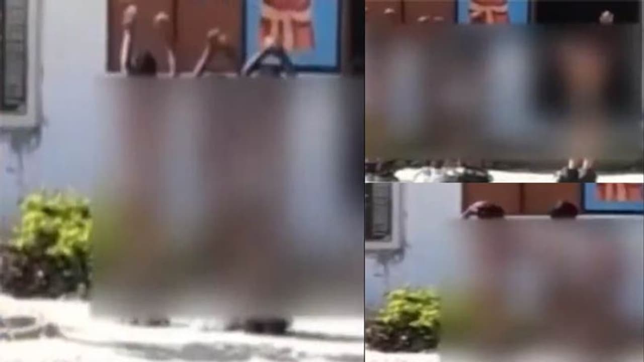 చిత్తూరు జిల్లాలో ప్రైవేట్ స్కూల్ ఆగడాలు చిత్తూరు జిల్లాలో ప్రైవేట్ స్కూల్ ఆగడాలు