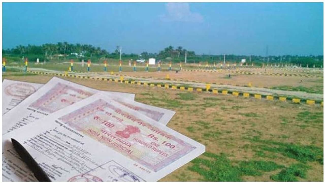 లాక్ డౌన్ ఎఫెక్ట్: నోట్లరద్దు తర్వాత రియాల్టీ రంగంపై కరోనా పిడుగు... లాక్ డౌన్ ఎఫెక్ట్: నోట్లరద్దు తర్వాత రియాల్టీ రంగంపై కరోనా పిడుగు...