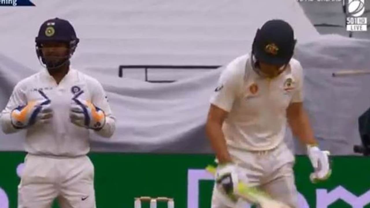 ಪೈನ್’ಗೆ ಮುಟ್ಟಿ ನೋಡಿಕೊಳ್ಳುವಂತೆ ತಿರುಗೇಟು ಕೊಟ್ಟ ಪಂತ್ ಪೈನ್’ಗೆ ಮುಟ್ಟಿ ನೋಡಿಕೊಳ್ಳುವಂತೆ ತಿರುಗೇಟು ಕೊಟ್ಟ ಪಂತ್