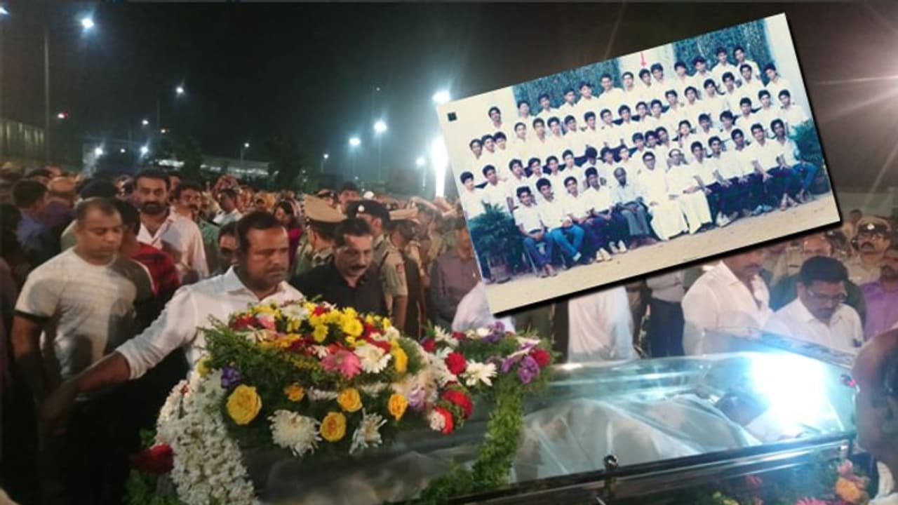 ’ಮಧುಕರ ನನ್ನ ಬೆಂಚ್ ಮೇಟ್’: ಅಗಲಿದ IGP ಜೊತೆಗಿನ ಬಾಲ್ಯದ ಒಡನಾಟ ಬಿಚ್ಚಿಟ್ಟ ಸಚಿವ ಖಾದರ್ ’ಮಧುಕರ ನನ್ನ ಬೆಂಚ್ ಮೇಟ್’: ಅಗಲಿದ IGP ಜೊತೆಗಿನ ಬಾಲ್ಯದ ಒಡನಾಟ ಬಿಚ್ಚಿಟ್ಟ ಸಚಿವ ಖಾದರ್