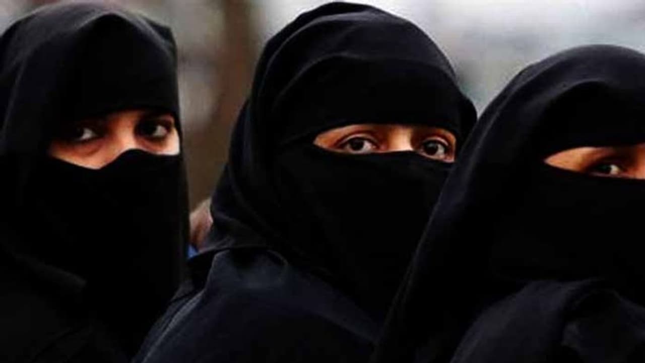 ಕಾಂಗ್ರೆಸ್ ಅಧಿಕಾರಕ್ಕೆ ಬಂದರೆ ತ್ರಿವಳಿ ತಲಾಖ್ ಕಾನೂನು ರದ್ದು ಕಾಂಗ್ರೆಸ್ ಅಧಿಕಾರಕ್ಕೆ ಬಂದರೆ ತ್ರಿವಳಿ ತಲಾಖ್ ಕಾನೂನು ರದ್ದು