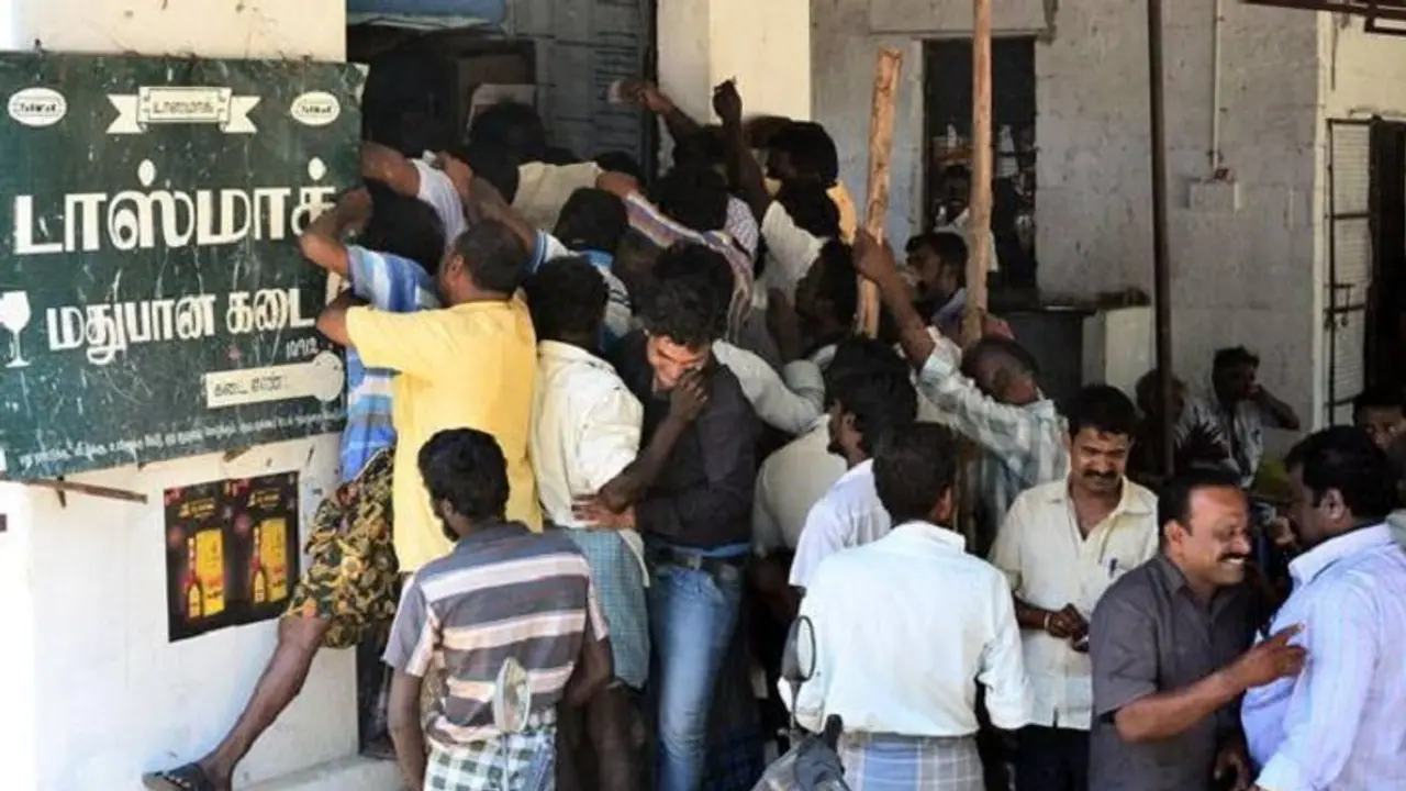 டாஸ்மாக் கடைகள் இழுத்து மூடப்படும் அந்த நான்கு நாட்கள்...! டாஸ்மாக் கடைகள் இழுத்து மூடப்படும் அந்த நான்கு நாட்கள்...!