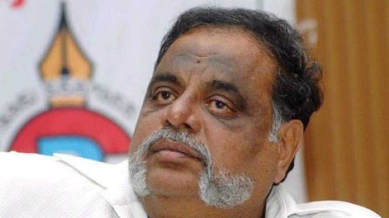 ಹನ್ನೊಂದು ದಿನ ಮೊದಲೇ ಅರಮನೆ ಮೈದಾನದಲ್ಲಿ ರೆಬೆಲ್ ಸ್ಟಾರ್ ಪುಣ್ಯತಿಥಿ! ಹನ್ನೊಂದು ದಿನ ಮೊದಲೇ ಅರಮನೆ ಮೈದಾನದಲ್ಲಿ ರೆಬೆಲ್ ಸ್ಟಾರ್ ಪುಣ್ಯತಿಥಿ!