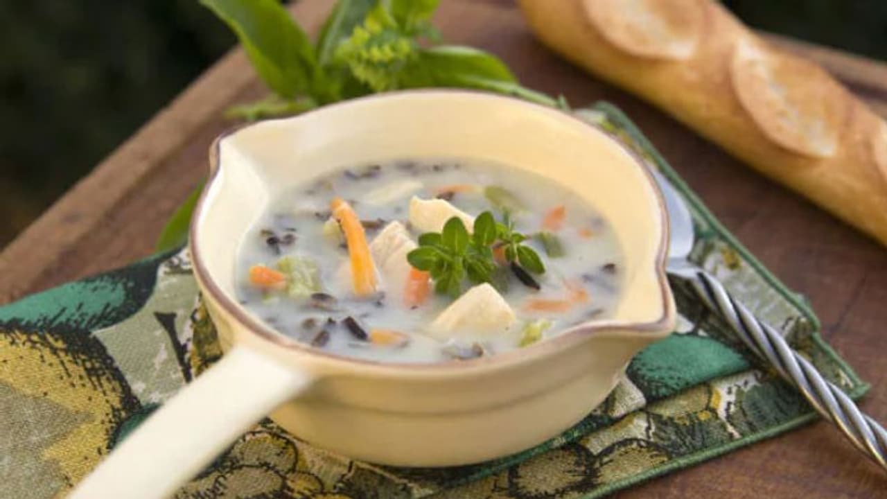 ചൂടോടെ കഴിക്കാം ചിക്കന് സൂപ്പ്; നേടാം ഈ ഗുണങ്ങള്... ചൂടോടെ കഴിക്കാം ചിക്കന് സൂപ്പ്; നേടാം ഈ ഗുണങ്ങള്...