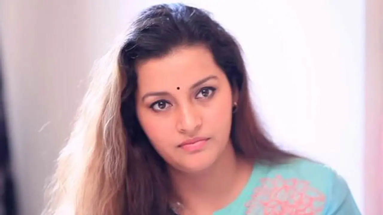 'ఎంతైనా పవన్ రక్తం కదా..' మండిపడ్డ రేణుదేశాయ్! 'ఎంతైనా పవన్ రక్తం కదా..' మండిపడ్డ రేణుదేశాయ్!