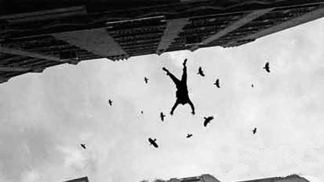 మిత్రుడితో మాట్లాడిందని.. భార్యను 19వ అంతస్తు నుంచి... మిత్రుడితో మాట్లాడిందని.. భార్యను 19వ అంతస్తు నుంచి...