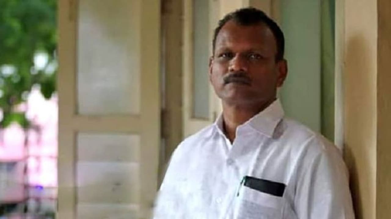 'ശബരിമലയില് നിന്ന് മലയരയരെ അടിച്ചോടിച്ചവരാണ് ഇപ്പോള് ശുദ്ധിക്രിയ നടത്തുന്നത്'; കേസെടുക്കണമെന്ന് പി കെ സജീവ് 'ശബരിമലയില് നിന്ന് മലയരയരെ അടിച്ചോടിച്ചവരാണ് ഇപ്പോള് ശുദ്ധിക്രിയ നടത്തുന്നത്'; കേസെടുക്കണമെന്ന് പി കെ സജീവ്