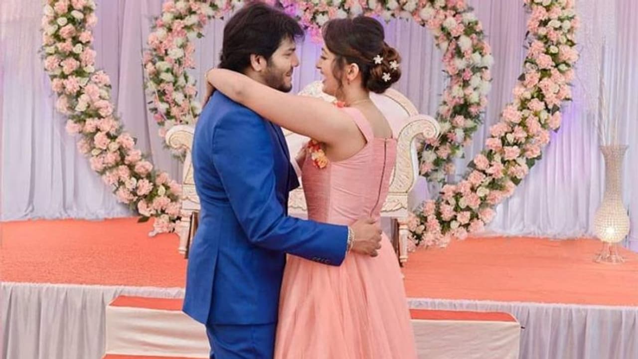 హీరోయిన్ తో నటుడు నోయెల్ పెళ్లి! హీరోయిన్ తో నటుడు నోయెల్ పెళ్లి!