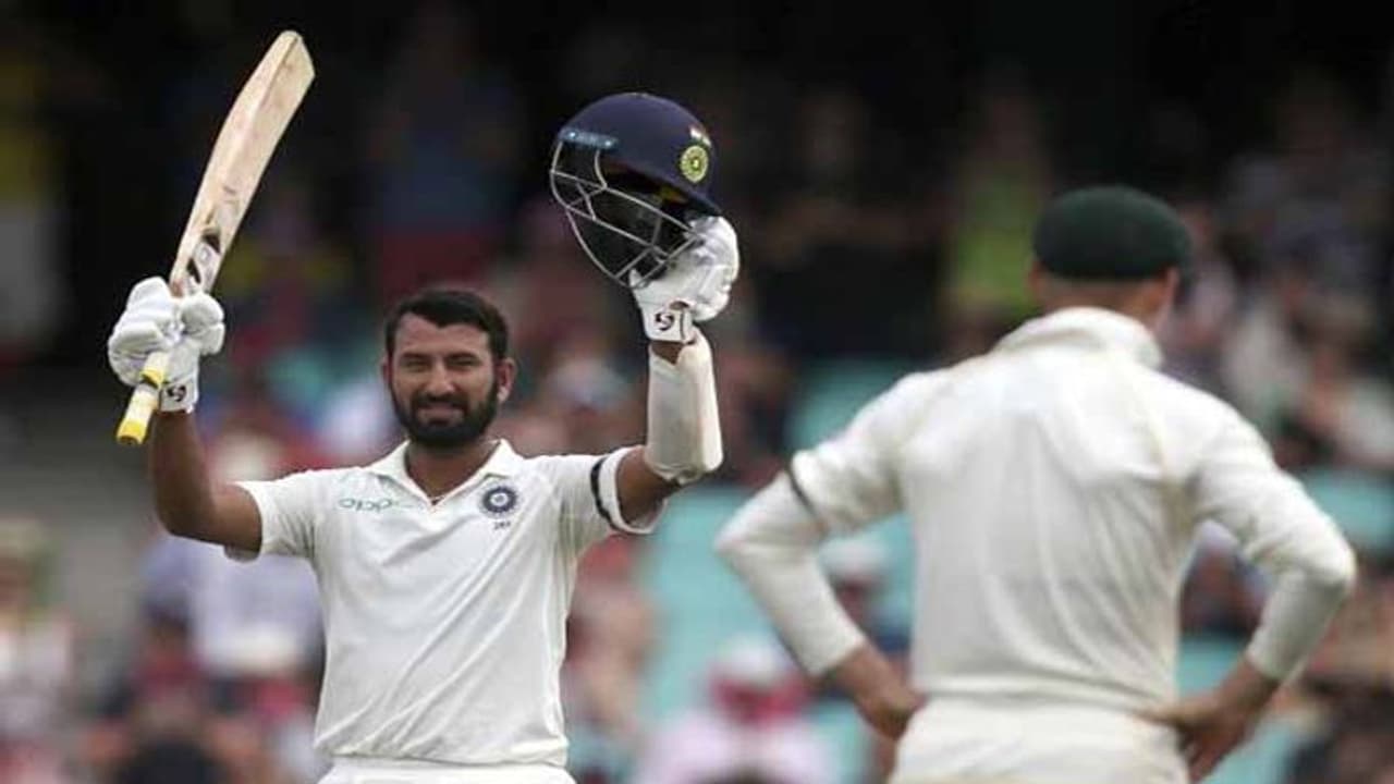 సిడ్నీ టెస్ట్: ముగిసిన తొలి రోజు ఆట, భారత్ 303/4 సిడ్నీ టెస్ట్: ముగిసిన తొలి రోజు ఆట, భారత్ 303/4