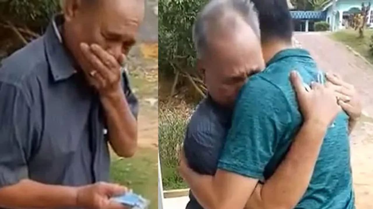 ನ್ಯೂ ಇಯರ್ಗೆ ಮಗ ಕೊಟ್ಟ ಗಿಫ್ಟ್ ಕಂಡು ಅತ್ತೇ ಬಿಟ್ರು ಅಪ್ಪ!: ವಿಡಿಯೋ ವೈರಲ್ ನ್ಯೂ ಇಯರ್ಗೆ ಮಗ ಕೊಟ್ಟ ಗಿಫ್ಟ್ ಕಂಡು ಅತ್ತೇ ಬಿಟ್ರು ಅಪ್ಪ!: ವಿಡಿಯೋ ವೈರಲ್