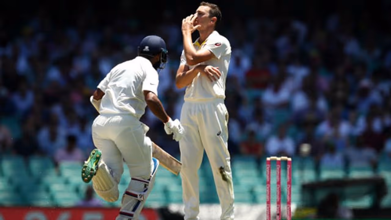 India vs Australia: 5 reasons why hosts find themselves in a mess in Sydney India vs Australia: 5 reasons why hosts find themselves in a mess in Sydney