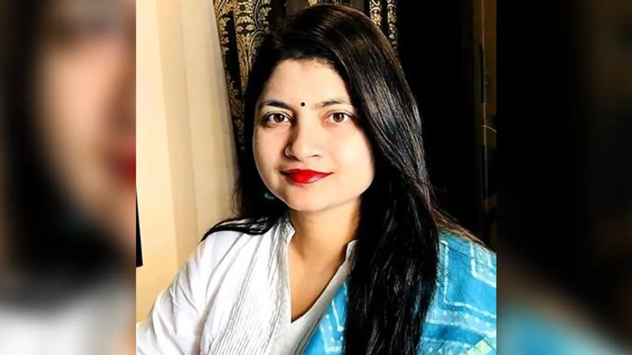 B Chandrakala’s façade of ‘anti corruption crusader’ collapses as CBI raids residence for illegal mining