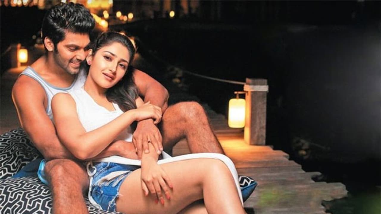 స్టార్ హీరోతో అఖిల్ హీరోయిన్ లవ్ ఎఫైర్!