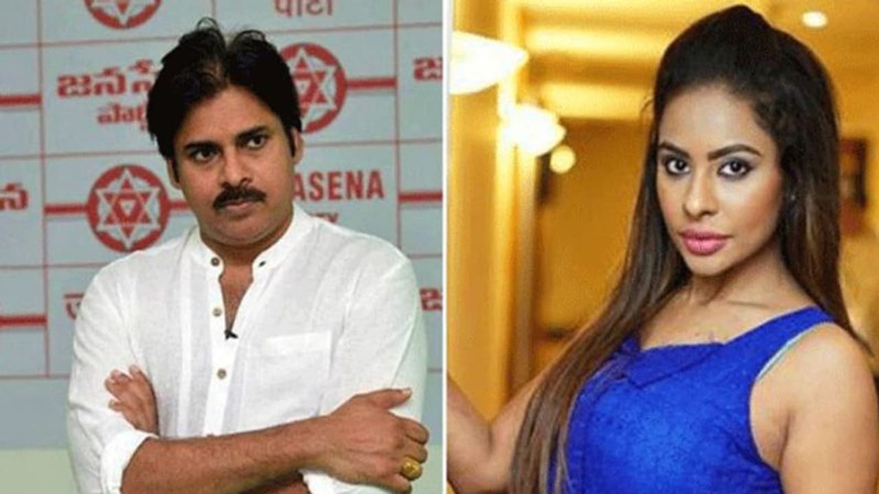 చిరు కంటే జగన్ సీనియర్.. పవన్ కి శ్రీరెడ్డి కౌంటర్లు! చిరు కంటే జగన్ సీనియర్.. పవన్ కి శ్రీరెడ్డి కౌంటర్లు!