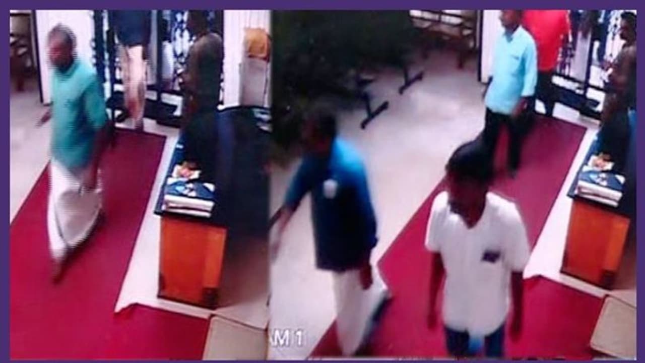 Bharat Bandh: Pinarayi Vijayan govt's officials attack SBI treasury branch in Thiruvananthapuram Bharat Bandh: Pinarayi Vijayan govt's officials attack SBI treasury branch in Thiruvananthapuram