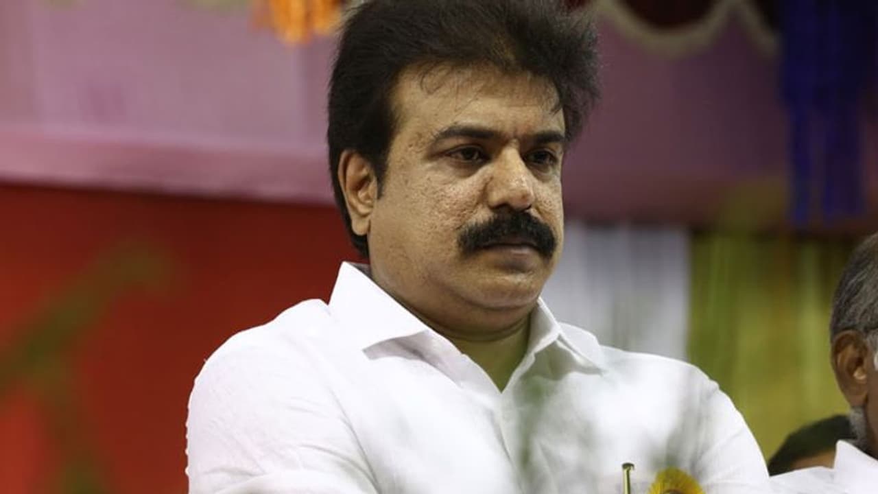 நாங்கள் எல்லா மொழியையும் கற்போம்.. தேமுதிக சுதிஷ் அதிரடி. நாங்கள் எல்லா மொழியையும் கற்போம்.. தேமுதிக சுதிஷ் அதிரடி.