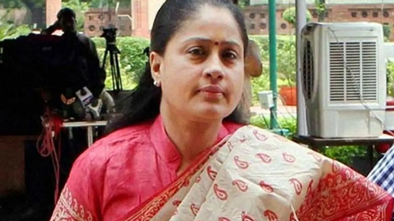 ఆ తీర్పుపై కేసీఆర్ ఎందుకు స్పందించడం లేదు... విజయశాంతి కామెంట్స్ ఆ తీర్పుపై కేసీఆర్ ఎందుకు స్పందించడం లేదు... విజయశాంతి కామెంట్స్