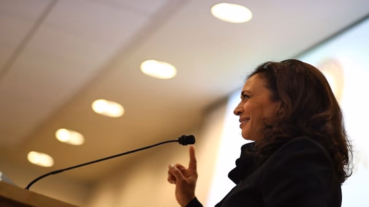 Indian origin Kamala Harris will announce decision to run 2020 US Presidential race soon Indian origin Kamala Harris will announce decision to run 2020 US Presidential race soon