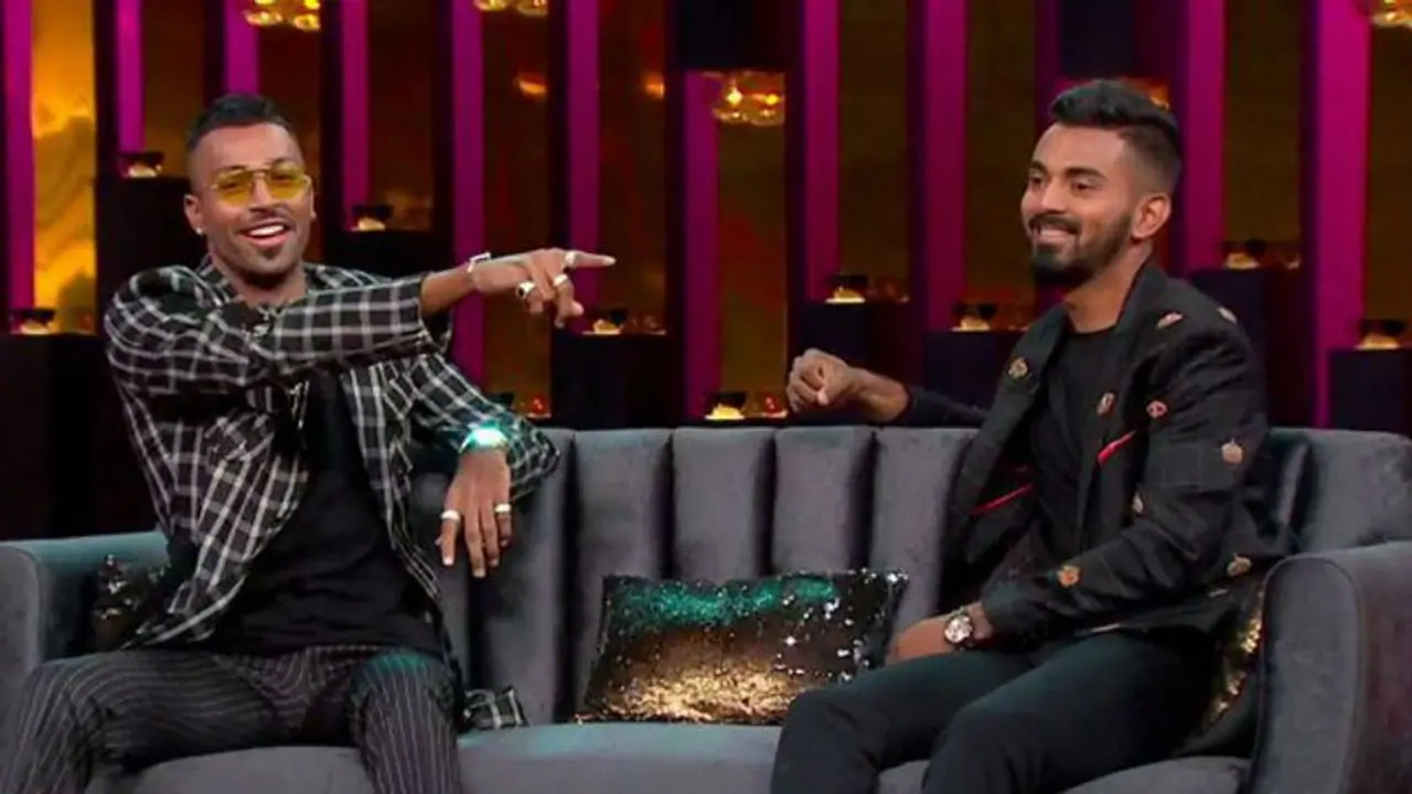 పాండ్యా, రాహుల్లపై రెండు వన్డేల నిషేదం...సీఓఏ ఛైర్మన్ వినోద్ రాయ్ పాండ్యా, రాహుల్లపై రెండు వన్డేల నిషేదం...సీఓఏ ఛైర్మన్ వినోద్ రాయ్