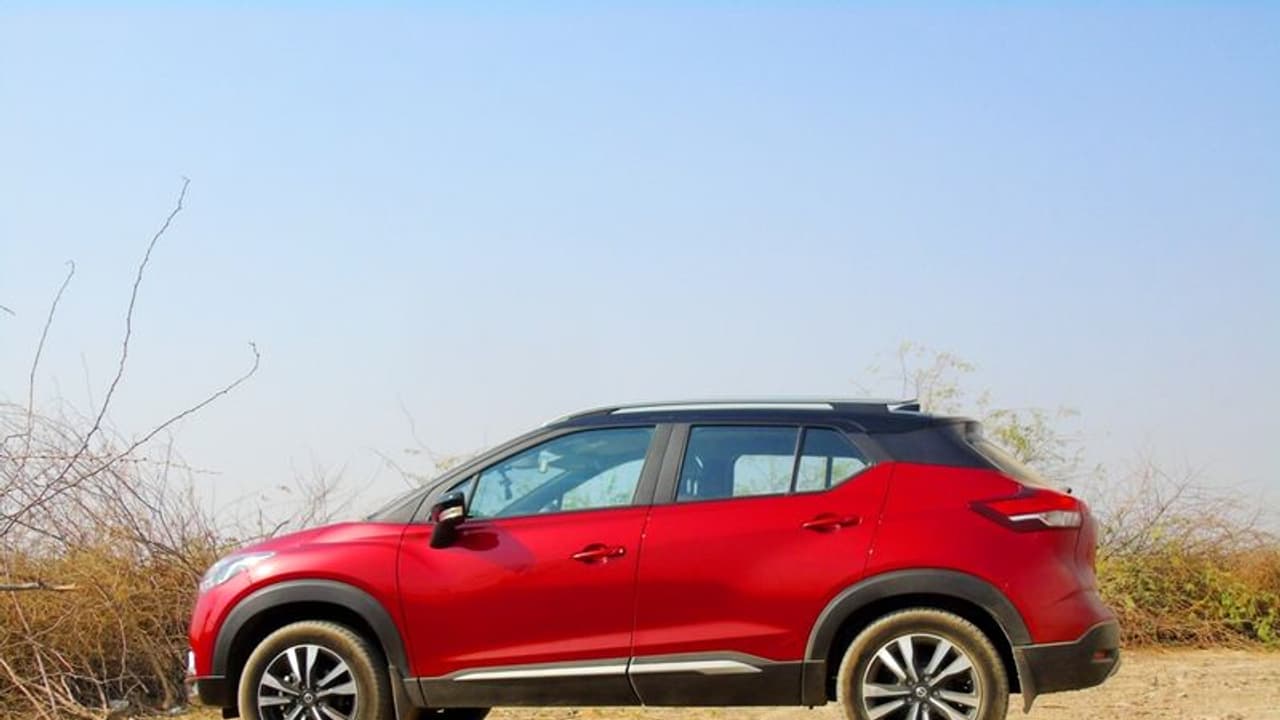 വാങ്ങാന്‍ ആളില്ല, ഈ കാറിന് വമ്പന്‍ വിലക്കിഴിവുമായി കമ്പനി!