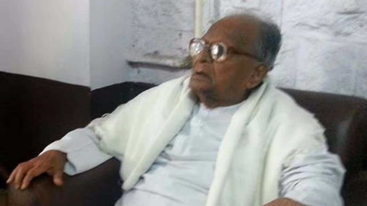 ಹೊರನಾಡು ಕನ್ನಡಿಗರ ಅಭಿವೃದ್ಧಿ ಪ್ರಾಧಿಕಾರ ರಚಿಸಿಸಲು ಪಾಪು ಒತ್ತಾಯ ಹೊರನಾಡು ಕನ್ನಡಿಗರ ಅಭಿವೃದ್ಧಿ ಪ್ರಾಧಿಕಾರ ರಚಿಸಿಸಲು ಪಾಪು ಒತ್ತಾಯ