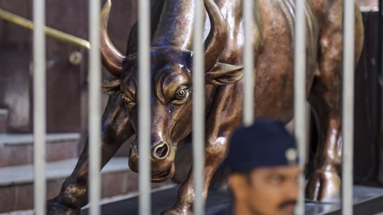 വ്യാപാര നേട്ടത്തോടെ തുടങ്ങി ഇന്ത്യന്‍ ഓഹരി വിപണി