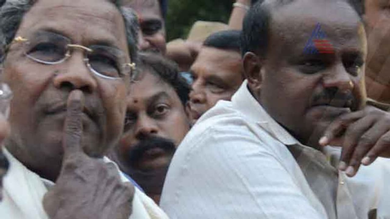 ಸರ್ಕಾರಕ್ಕೆ ಪಕ್ಷೇತರರ ಬೆಂಬಲ ವಾಪಸ್: ಸಂ‘ಕ್ರಾಂತಿ’ ಸಕ್ಸಸ್! ಸರ್ಕಾರಕ್ಕೆ ಪಕ್ಷೇತರರ ಬೆಂಬಲ ವಾಪಸ್: ಸಂ‘ಕ್ರಾಂತಿ’ ಸಕ್ಸಸ್!